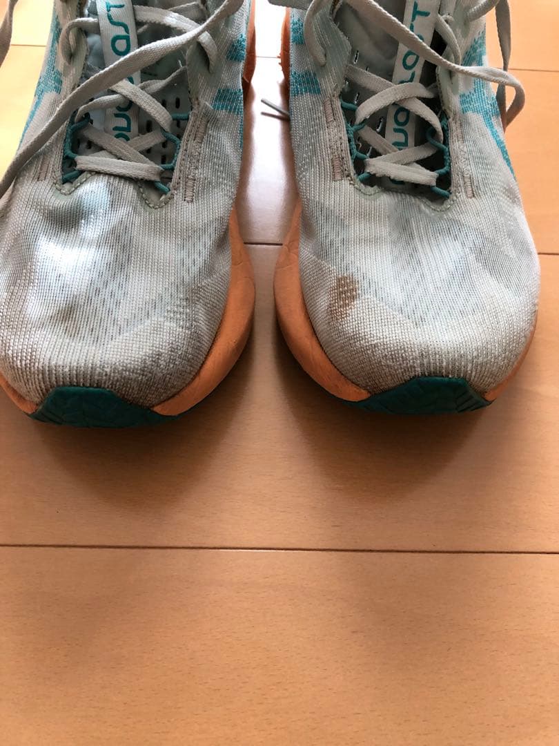 アシックス ノヴァブラスト5 中古品