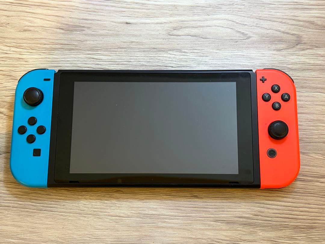 Nintendo Switch 本体＋周辺機器一式＋コントローラ