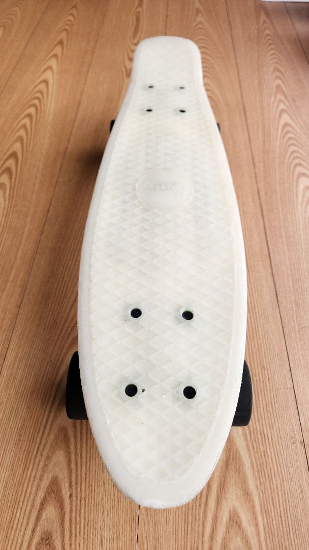 ペニー 【クラシックス】蓄光デッキ／CASPER ・22インチ（PENNY）