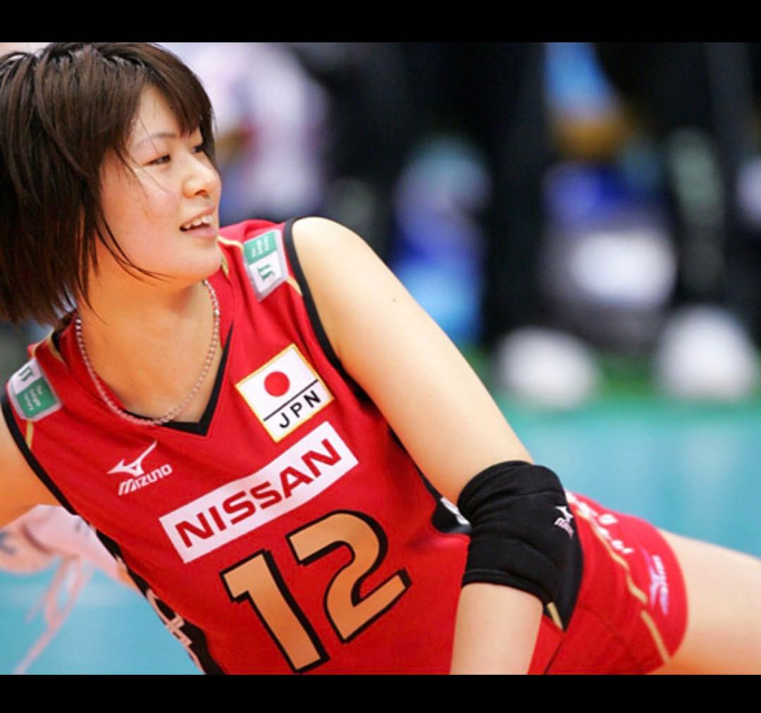 タグ付未使用品　ミズノ　Mizuno バレーボール パンツ 練習着　赤　XO