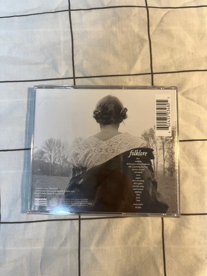 Taylor Swift folklore サイン(ハート行き)入り