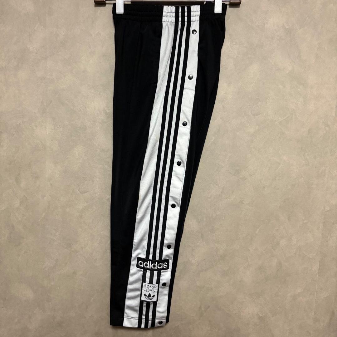 ブラックピンク着用 adidas アディダス トラックパンツ アディブレイク