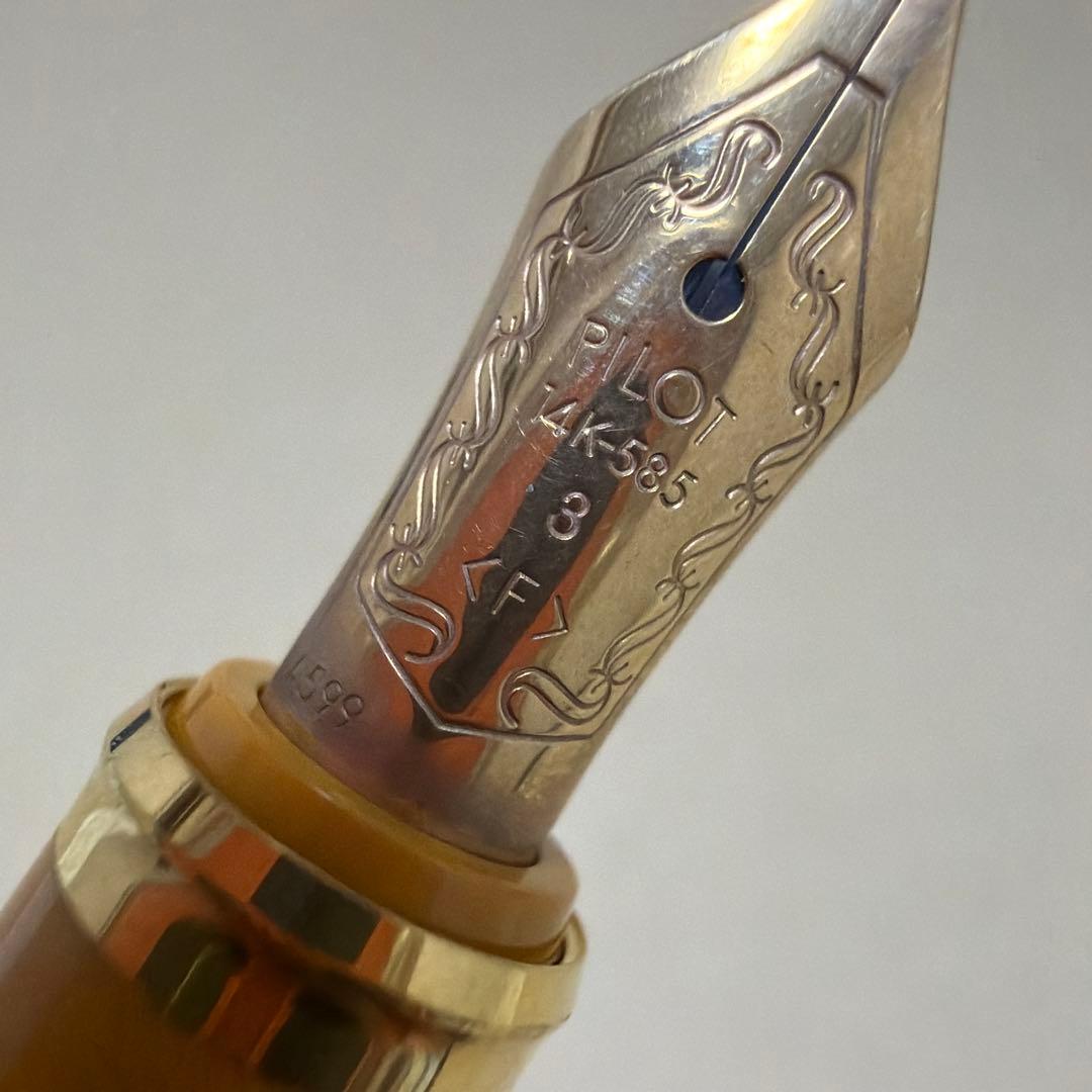 新品 廃盤 PILOT パイロット カスタム 98 万年筆 F ダークイエロー