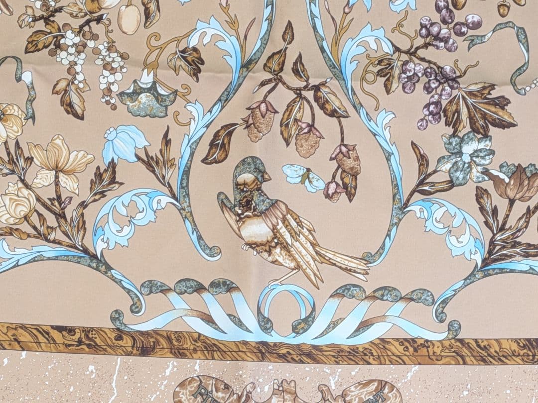 M376 HERMES カレ90 東洋の石と西洋の石細工 正規品　美品