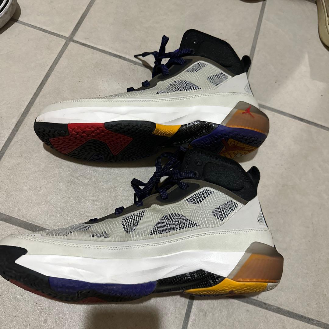 エアージョウダンxxxvⅠⅠ バスケットボールシューズ 29センチ美品