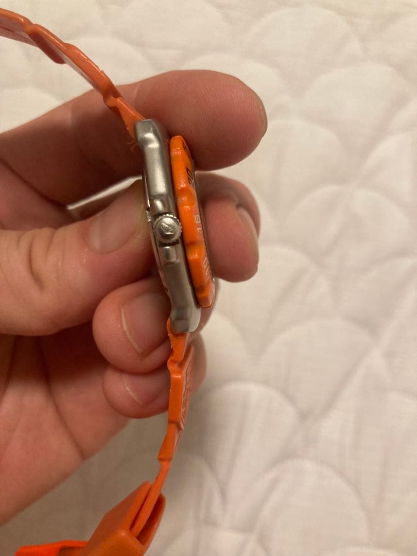 タグホイヤー懐かしいダイバーズウォッチ TAG Heuer オレンジラバーベルト