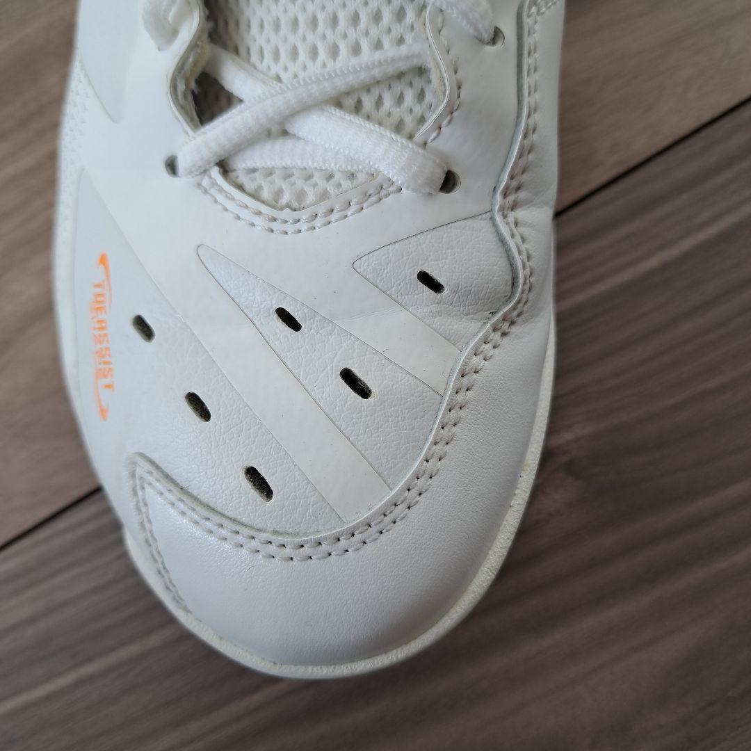 美品　YONEX　バドミントンシューズ　25.5cm　破格