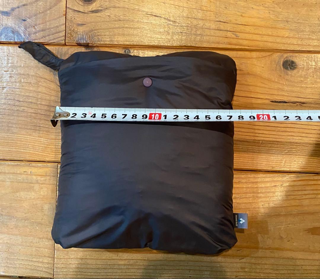 モンベル　黒色 アウトドアブランケット 約95×130cm