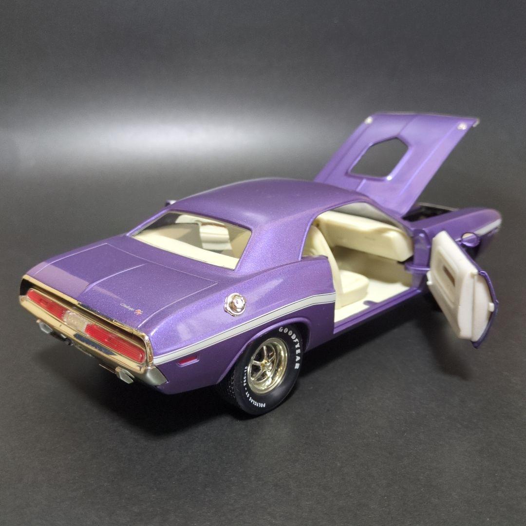 1/18ミニカー　Dodge Challenger R/T 1970