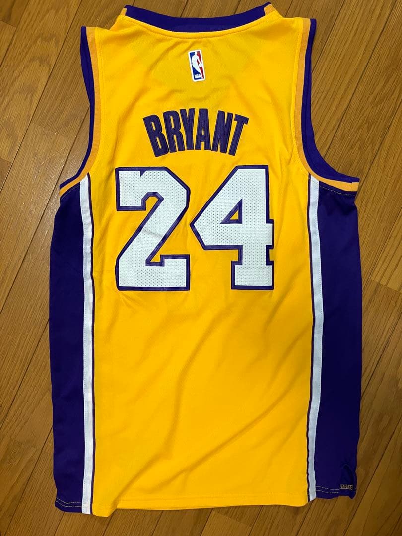 コービーブライアントLakers 24番 Nike ユニフォーム　上下セット