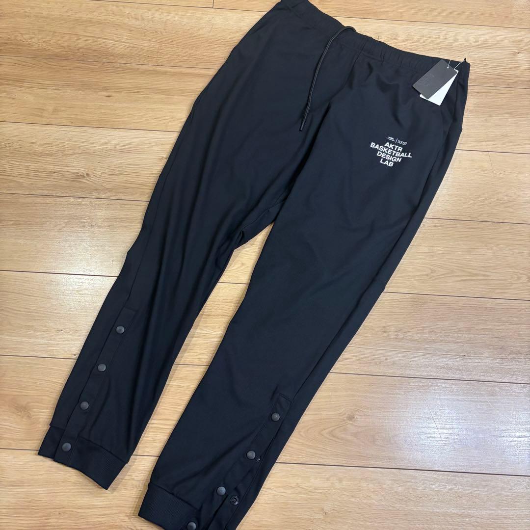 新品　TIGORA×AKTR トレーニングウェア　上下セット　ジャージ　バスケ