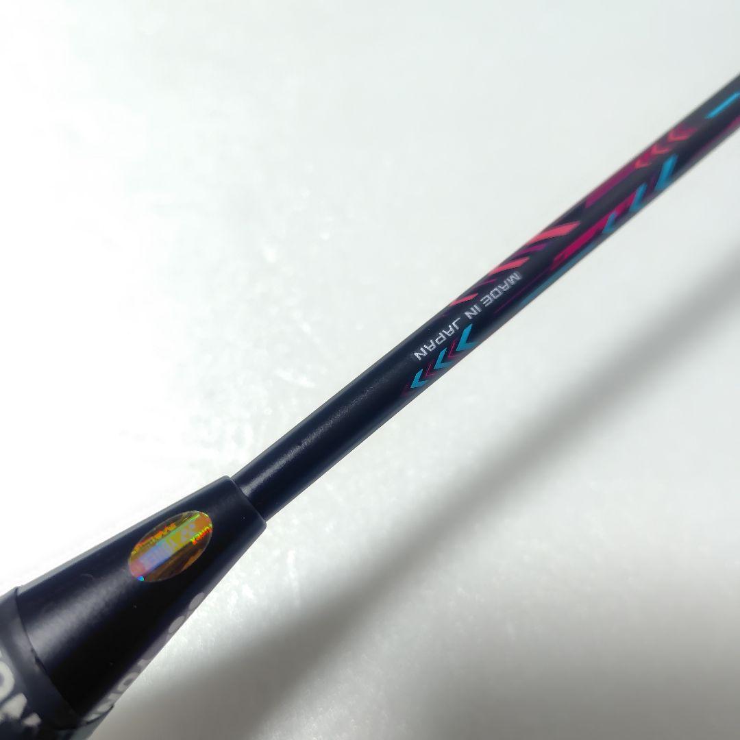YONEX　ヨネックス　ナノフレア200 美品　4UG5