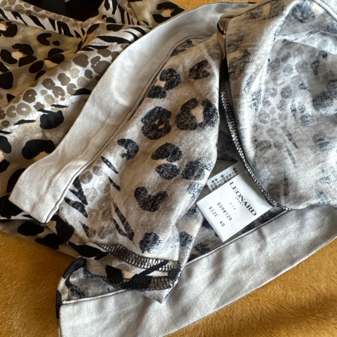 レオナールスポーツ　　LEONARD レオパード柄 ハイネック長袖シャツ