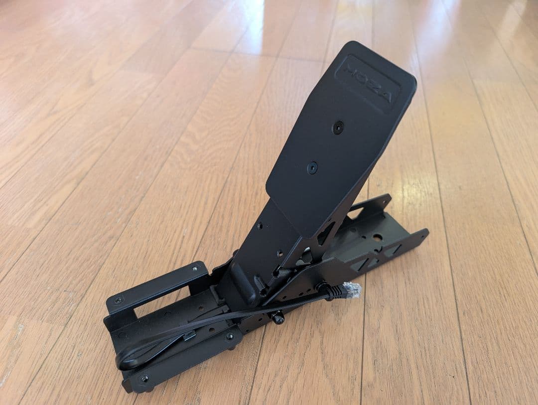 MOZA R5 バンドル（ハンコン・ペダルセット）クラッチペダル付