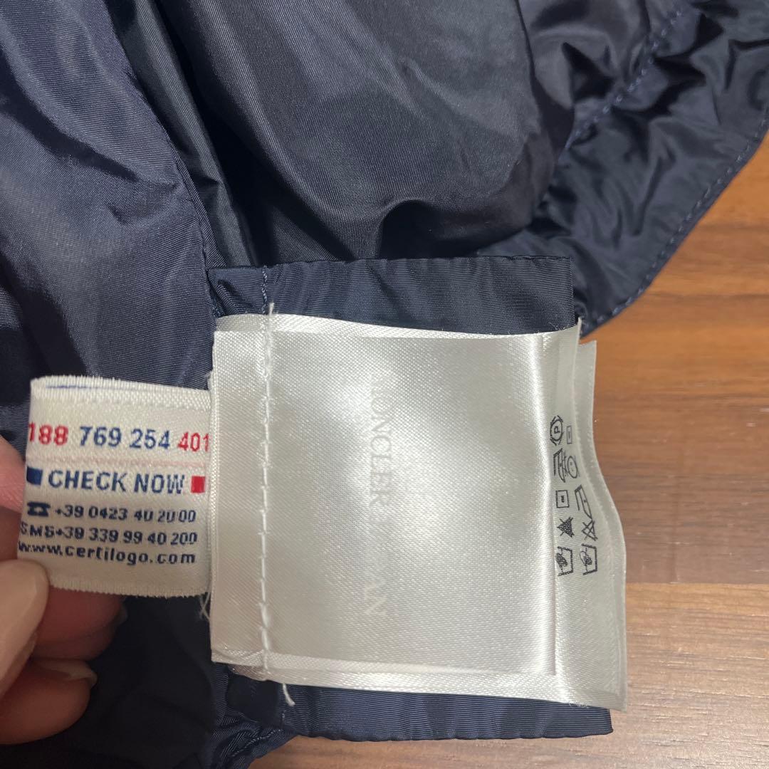 人気のモンクレールのアウター