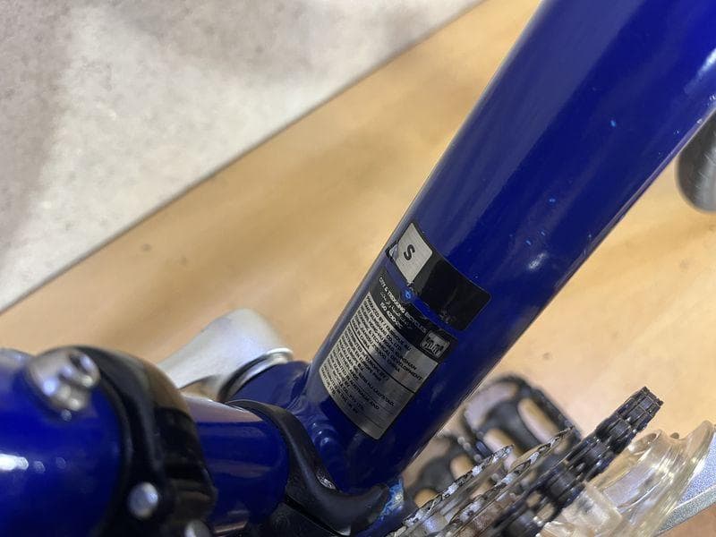 GIANT ESCAPE R3 クロスバイク sizeS　ブルーカラー