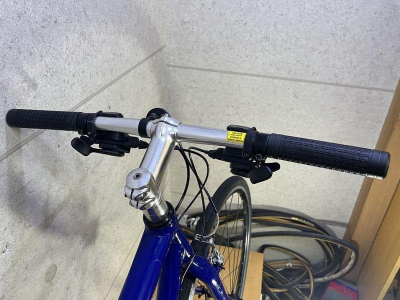 GIANT ESCAPE R3 クロスバイク sizeS　ブルーカラー