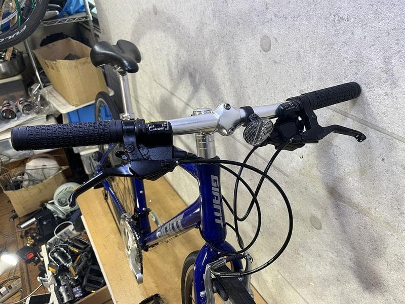 GIANT ESCAPE R3 クロスバイク sizeS　ブルーカラー