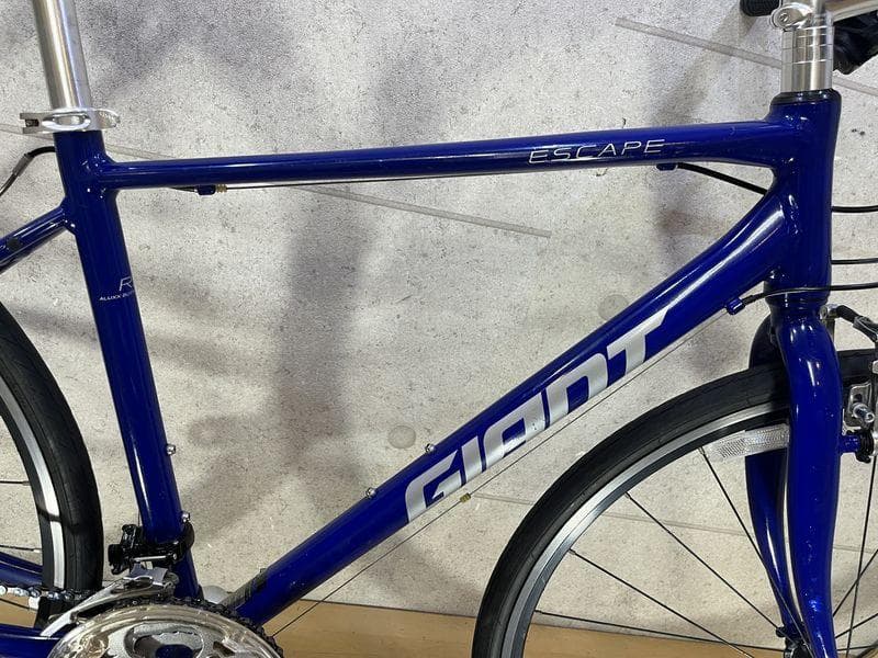 GIANT ESCAPE R3 クロスバイク sizeS　ブルーカラー