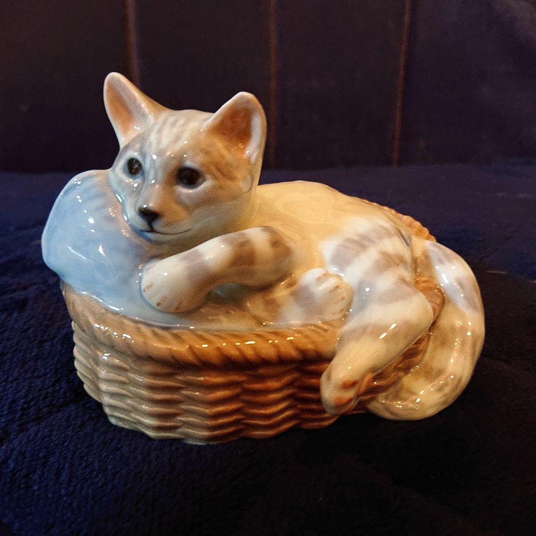 希少☆箱付ロイヤルコペンハーゲン置物カゴに入った猫