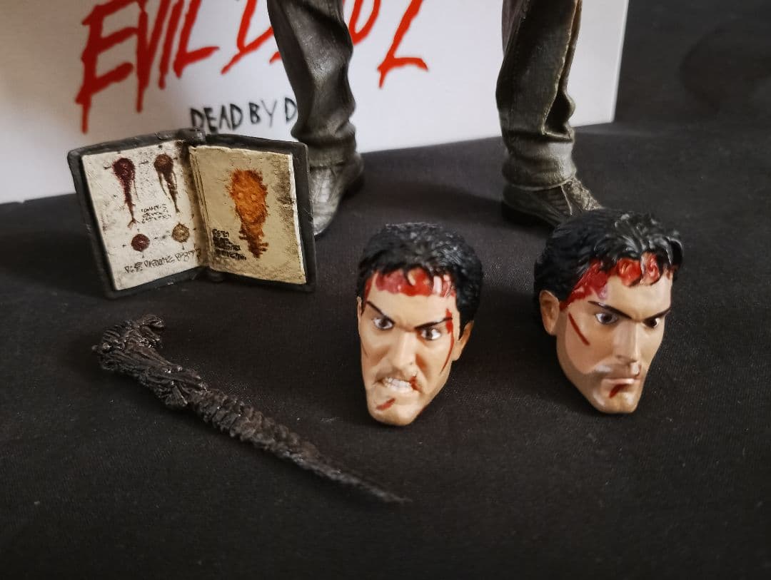 ★未使用 死霊のはらわた 2 アシュ アクション フィギュア 約17cm ネカ