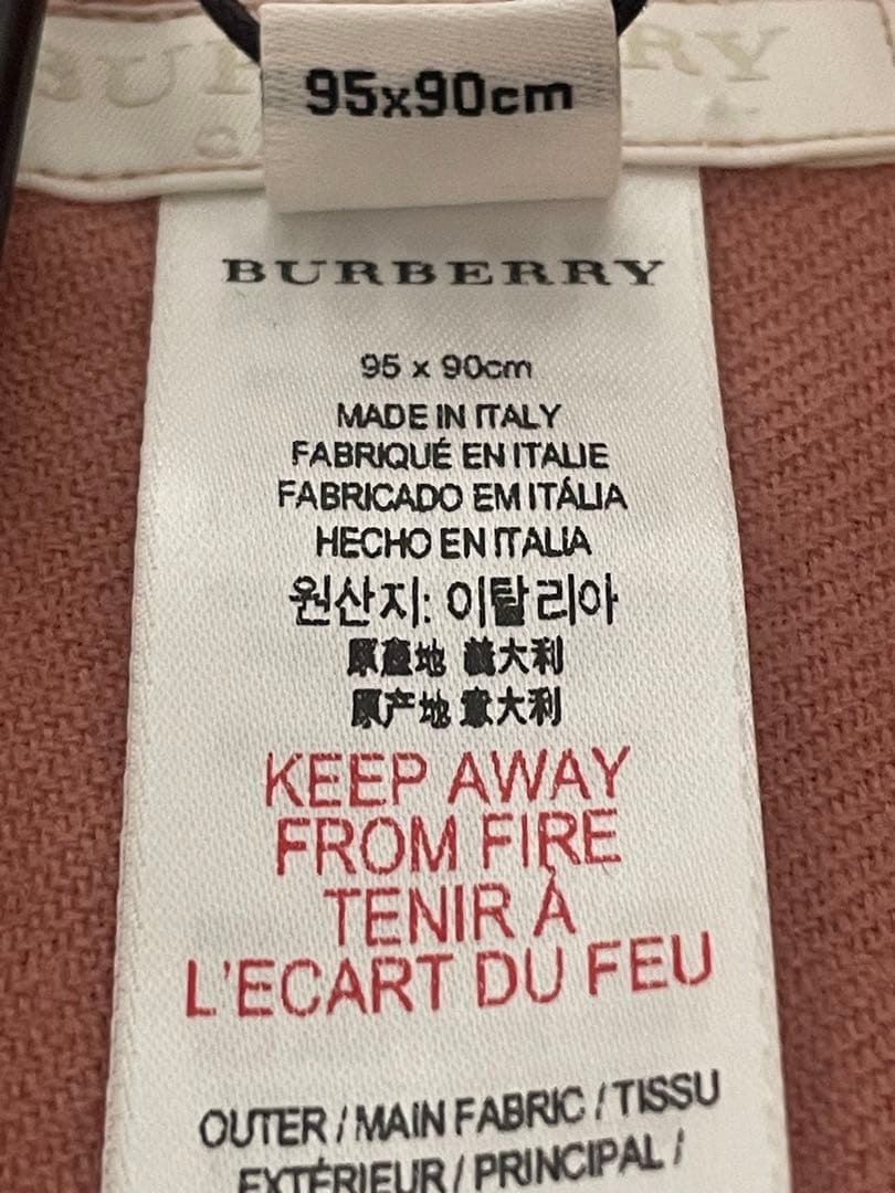 未使用　バーバリーチルドレン　ポンチョ　ケープ　ピンク