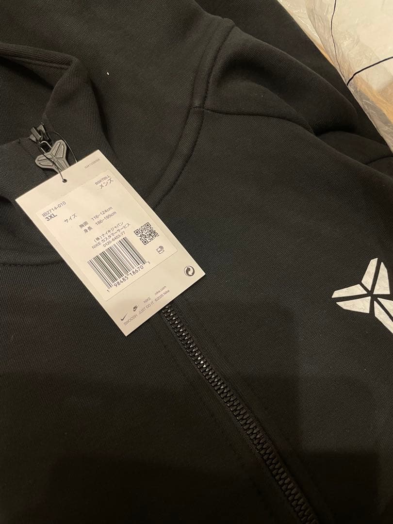 新品未使用Kobe Bryant ×NIKEテックフリースセットアップデカサイズ