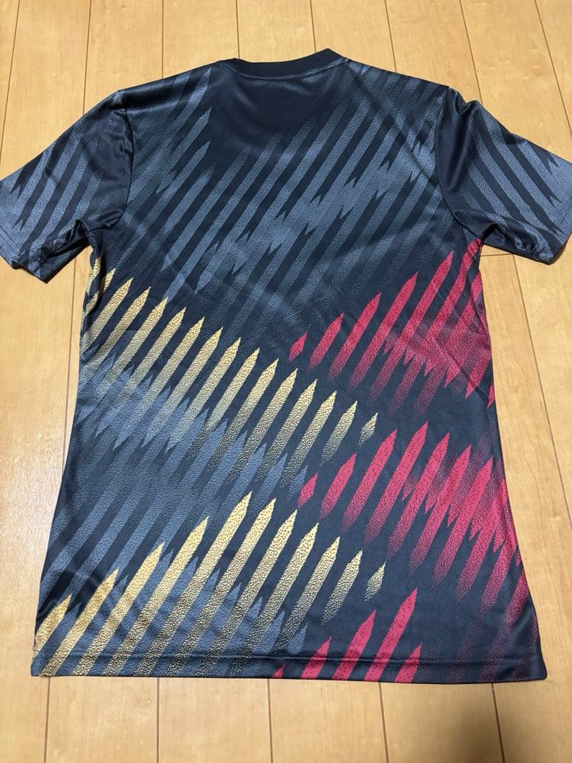 サッカードイツ代表　プレマッチシャツ