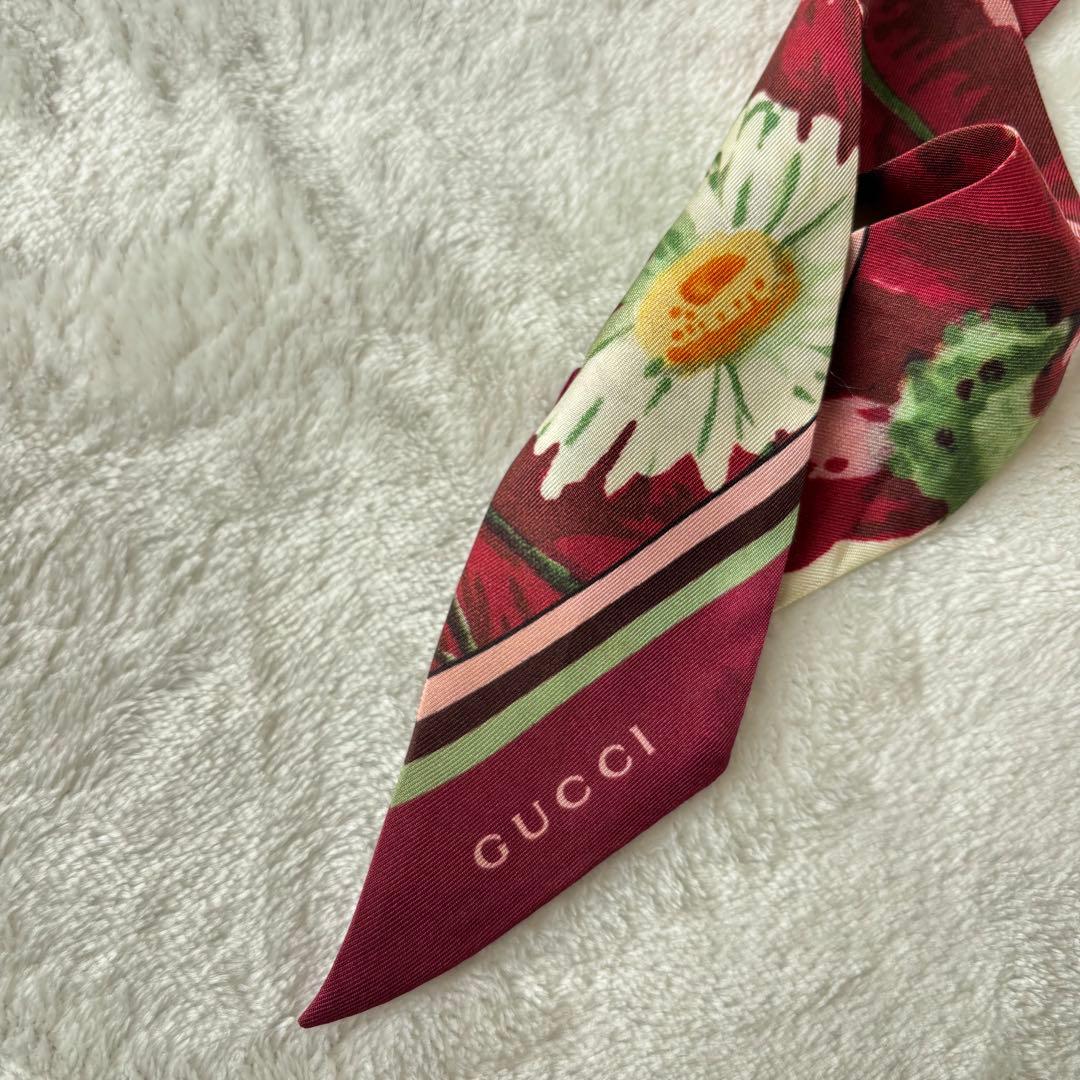 【極希少✨】GUCCIスカーフ BTS テテ着用 花柄　ネックボウ