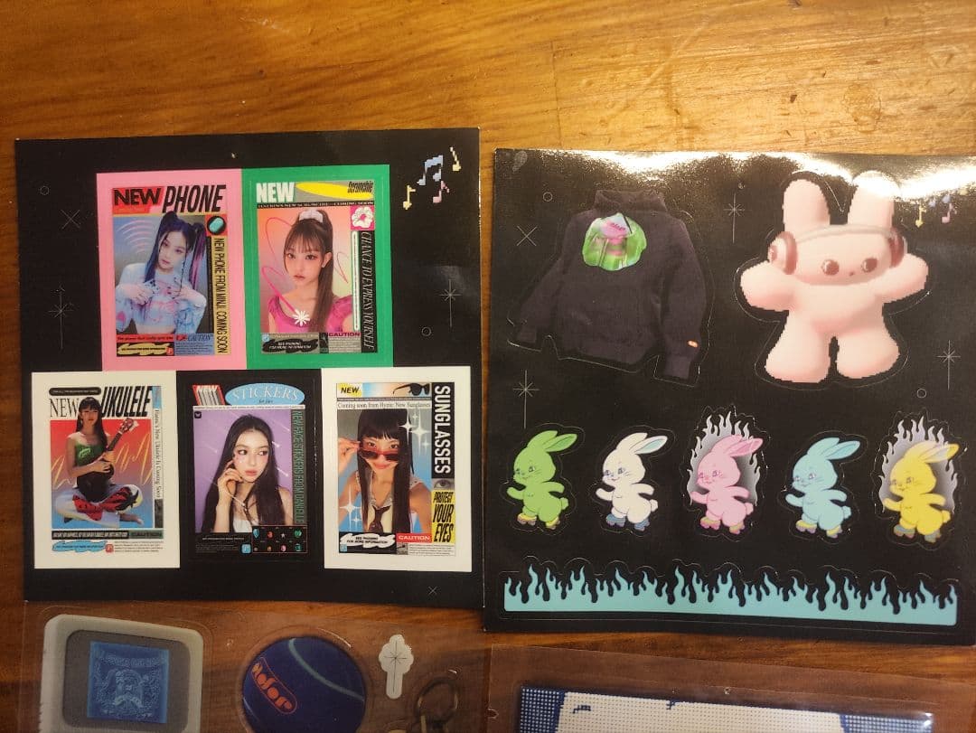 new jeansステッカー、バッジ、キーホルダー