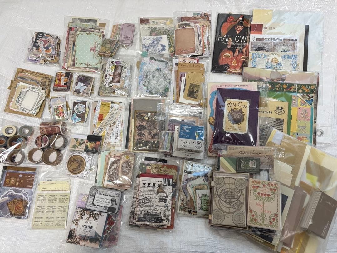 コラージュ素材　紙モノ　シール　洋書　まとめ売り