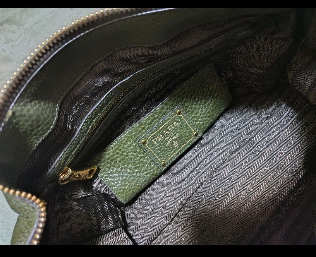 プラダ2wayバッグ