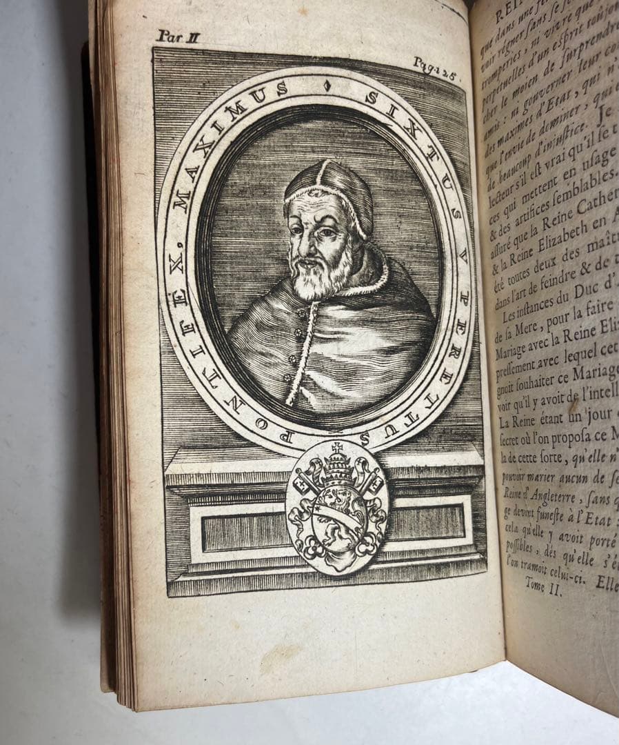 古本　1696年出版　「イギリス女王エリザベス一世の人生」　第2巻　フランス語