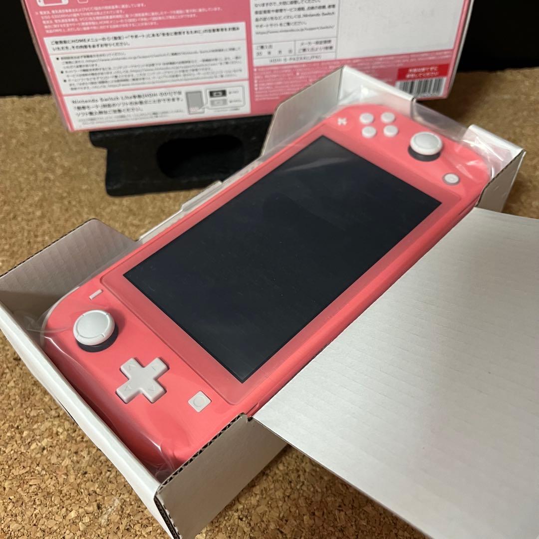 【新品未使用】Nintendo Switch Lite 本体 ピンク/Coral