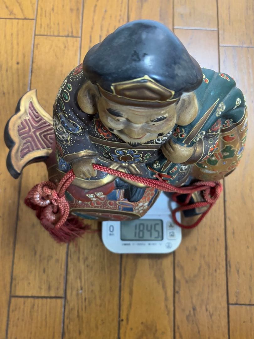九谷焼　八幡窯　須栄義　打ち出の小槌に乗った布袋様　骨董　座布団付き