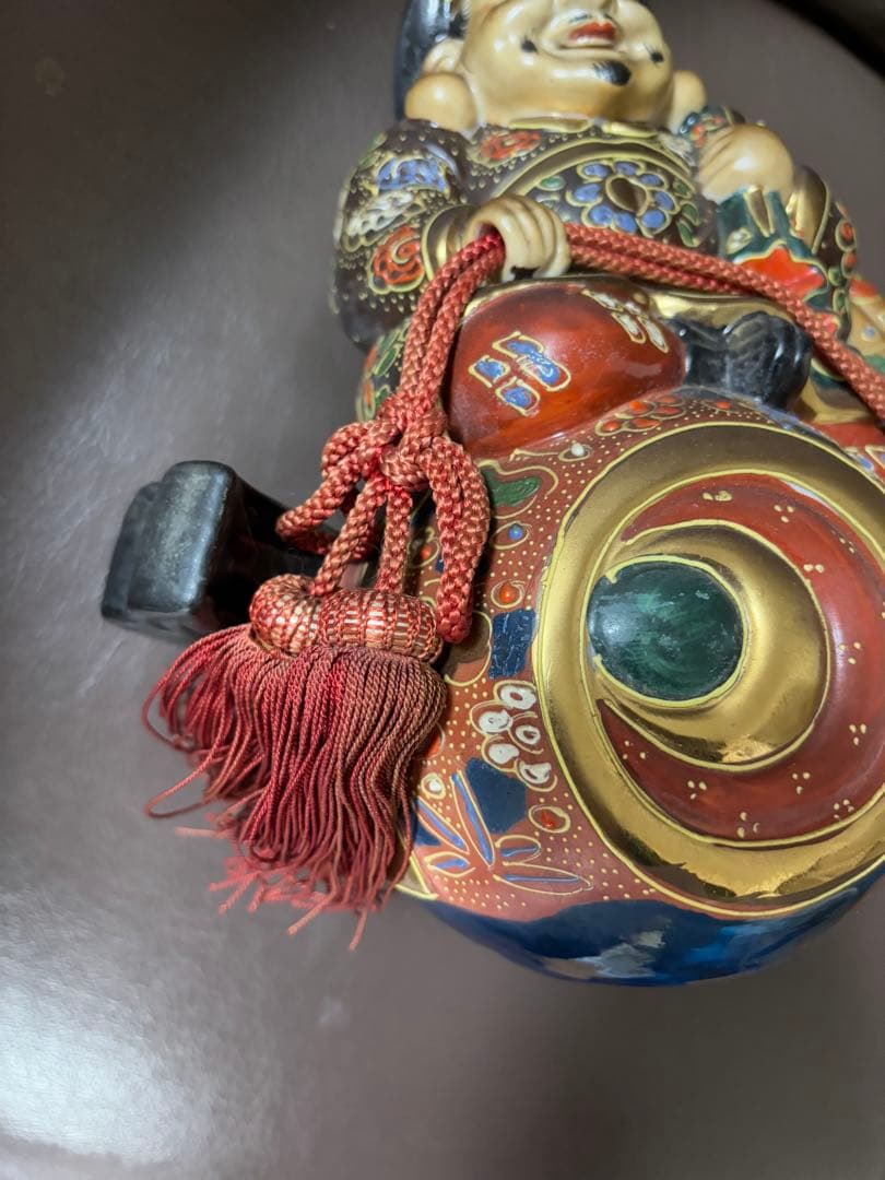 九谷焼　八幡窯　須栄義　打ち出の小槌に乗った布袋様　骨董　座布団付き