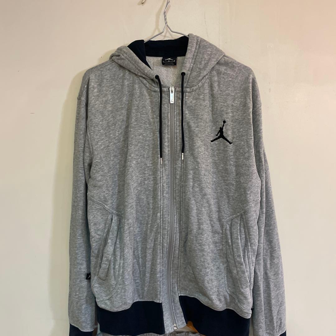Jordan グレー フード付きジャケットとパンツセット