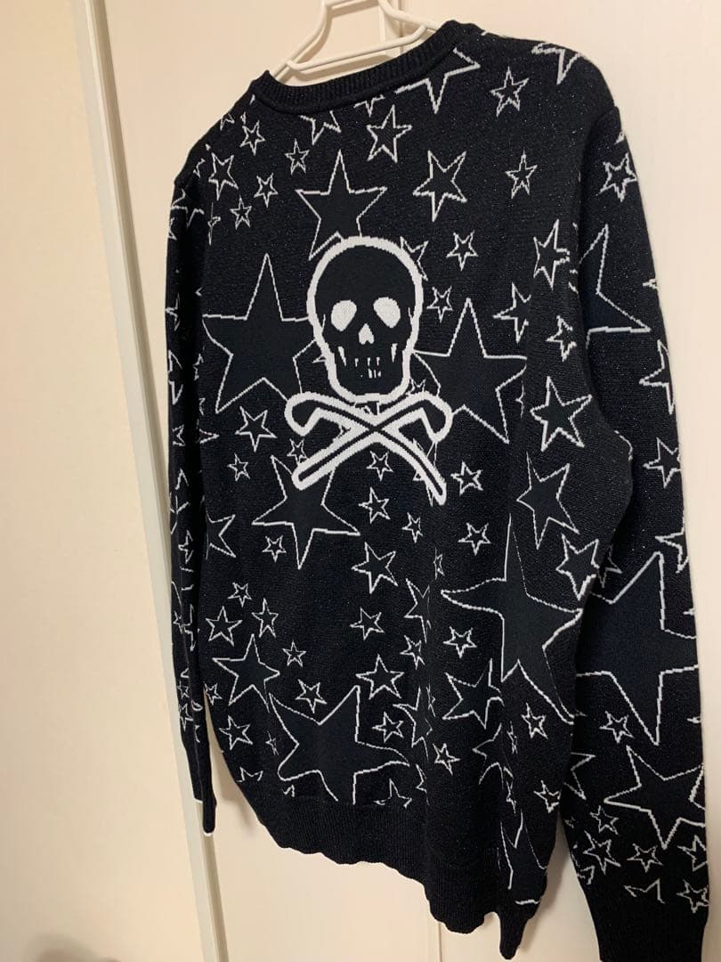 えーな マーク&ロナ Vネックセーター　総スター柄バックスカルロゴ