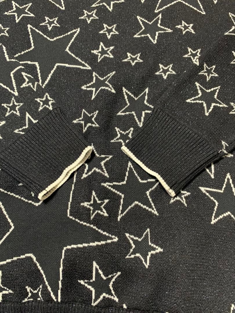 えーな マーク&ロナ Vネックセーター　総スター柄バックスカルロゴ