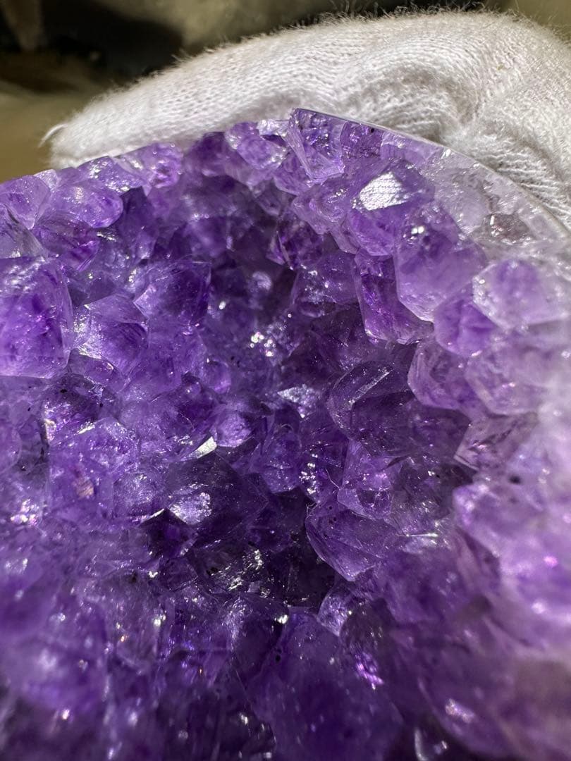 ウルグアイ産 アメジストドーム 美結晶 アーチ型 濃淡グラデーション 1120