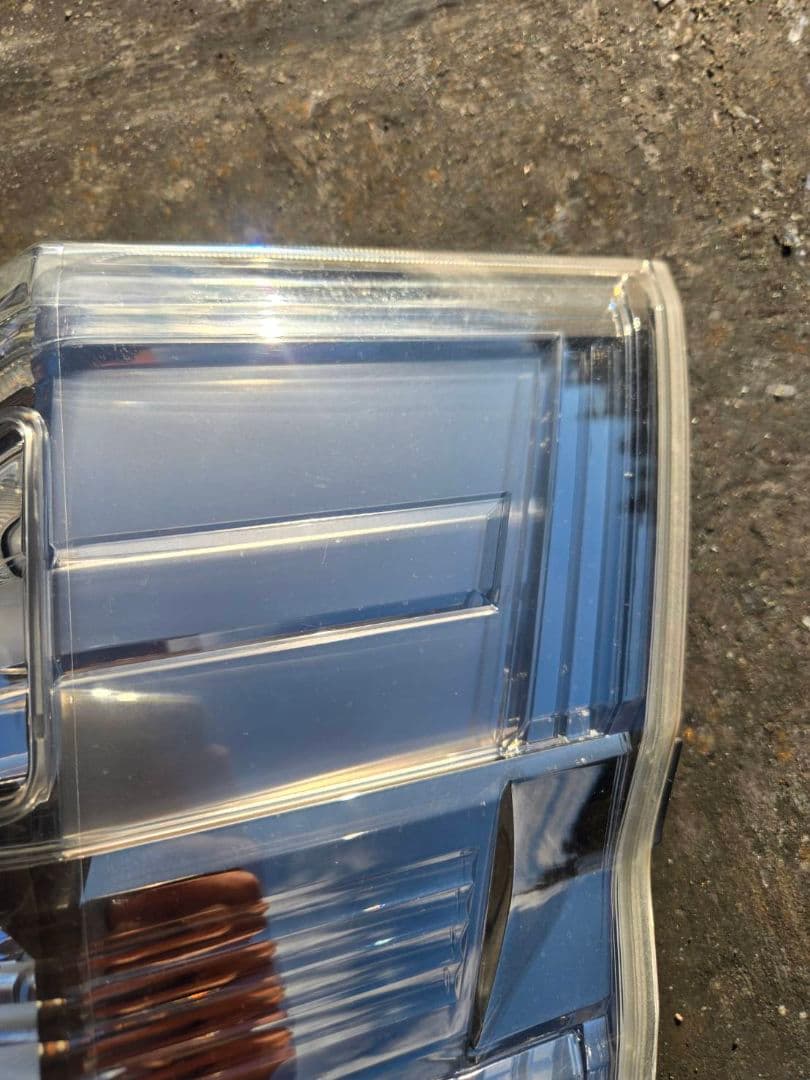 RK5　ホンダ　ステップワゴン　テールランプ