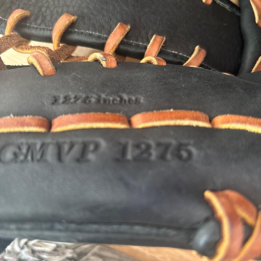 ミズノ　野球グローブ　2つ　ボールつき