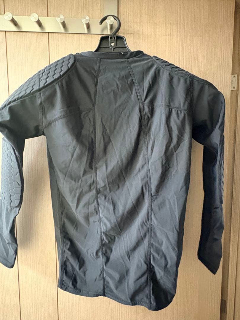 マクダビッド パッド付き長袖シャツ Sサイズ ブラック