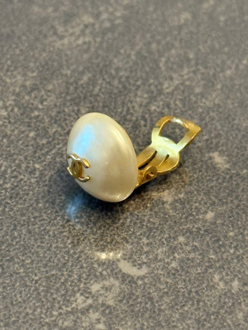 CHANEL(シャネル) パールホワイト 片耳用 イヤリング