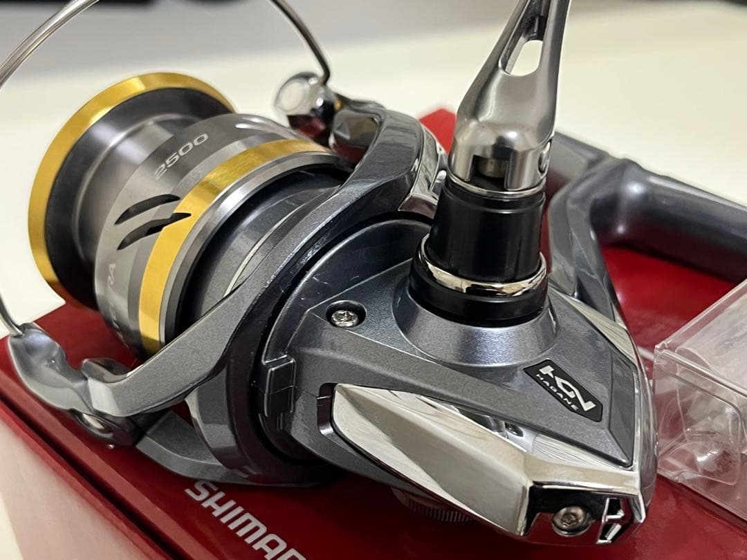 【美品・カスタム】シマノ 17 アルテグラ 2500HG HEIGHTENノブ付