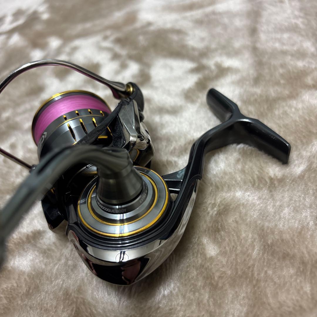 【早い者勝ち・超美品】ダイワ ルビアスエアリティLT2500-XH