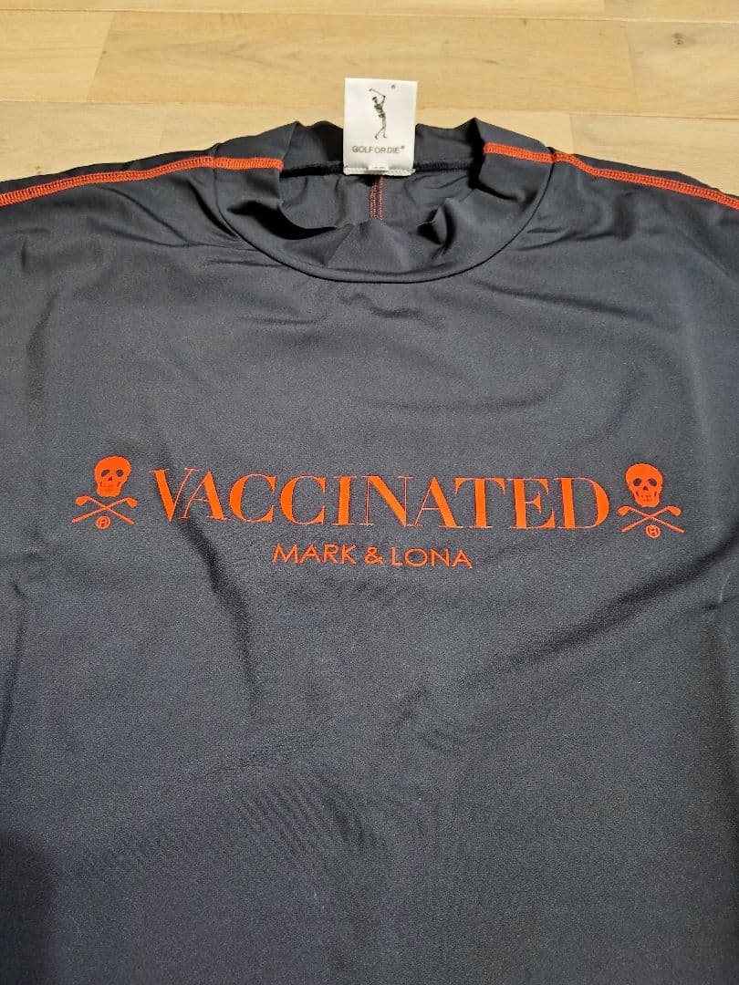 マークアンド ブラックシャツ