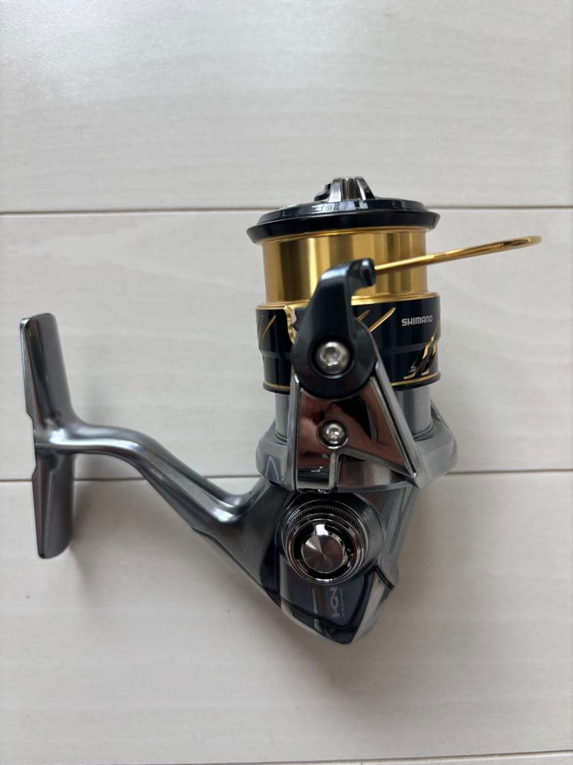 リール SHIMANO 16Vanquish C2000HGS