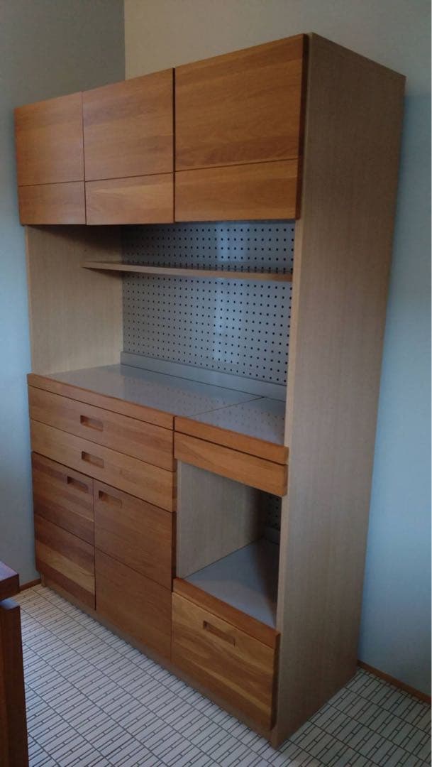 【きろ】unicoウニコ　ヒュッテ食器棚