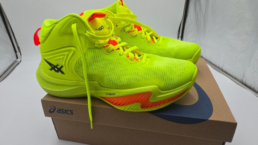 シューズ(男性用) NOVA SURGE 3 paris 27.5cm 1061A049-750